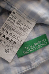 Pantaloni scurti Benetton alb cu imprimeu carouri bleu mărime M etichetă mărime și compoziție second-hand premium