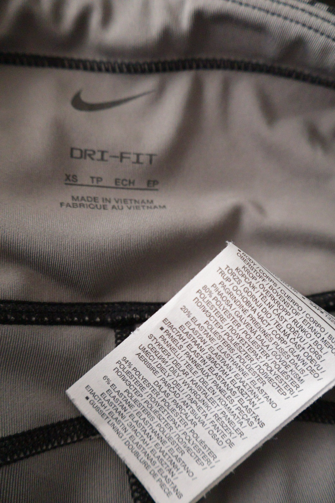 Colanti NIKE negru, gri mărime XS etichetă mărime și compoziție second-hand premium