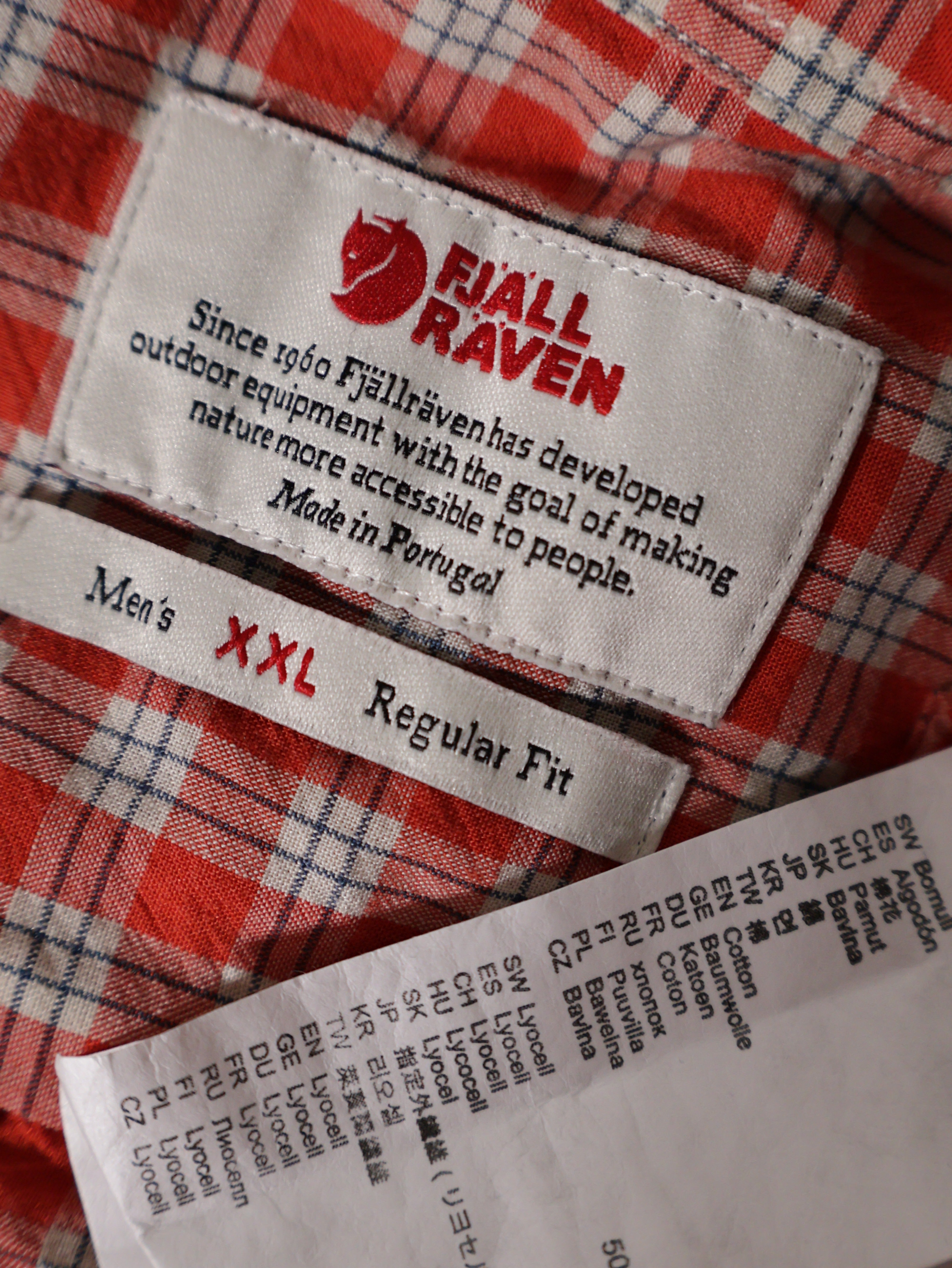 Eticheta marime si compozitie (rotita dreapta) - Cămașă Fjall Raven in carouri rosu-alb – XXL – Bărbați