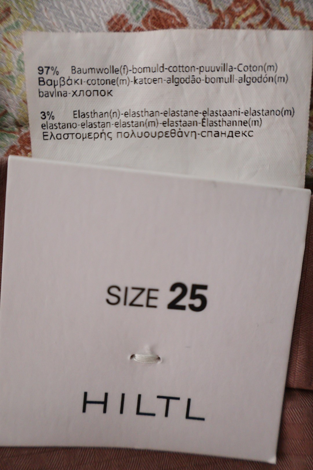 HILTL – pantaloni – etichetă – second-hand premium