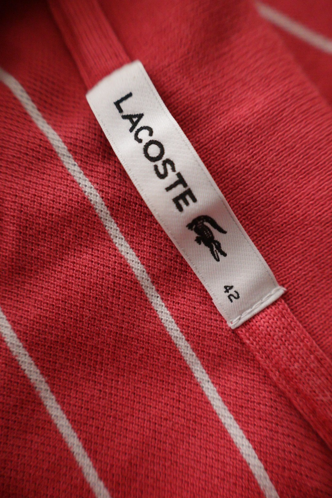 LACOSTE – tricou – etichetă – second-hand premium
