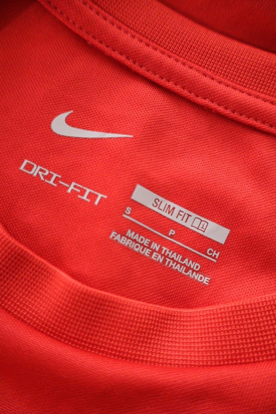 Nike – tricou – etichetă – second-hand premium