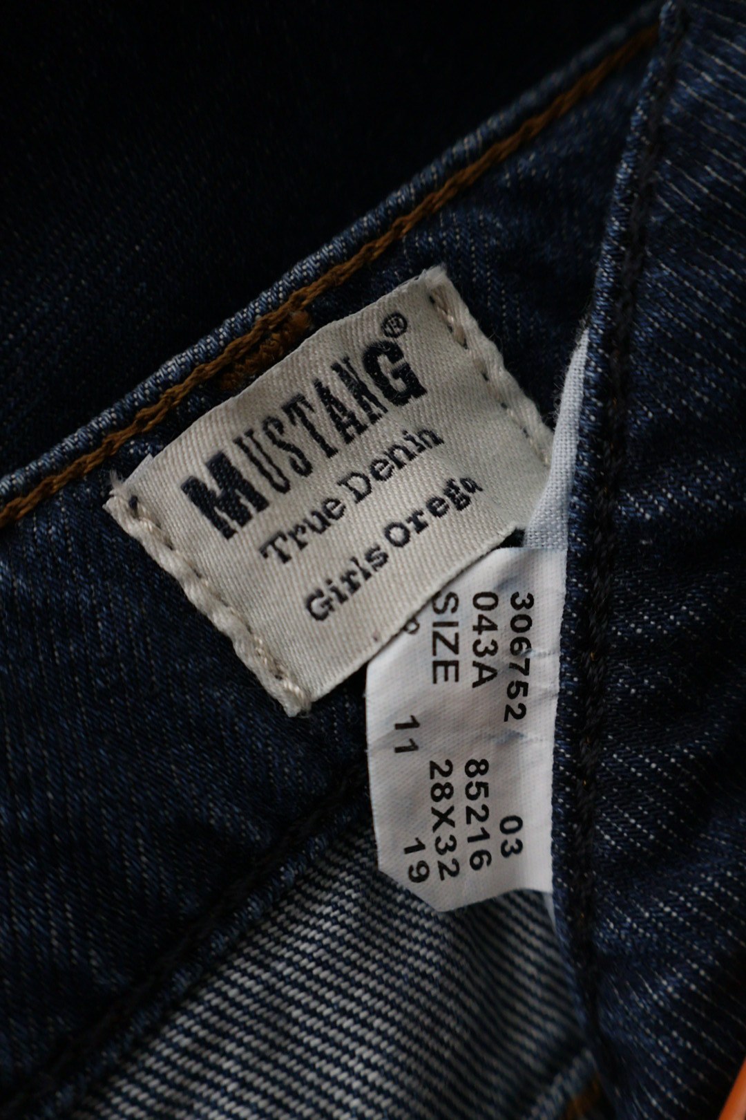 Mustang – blugi – etichetă – second-hand premium