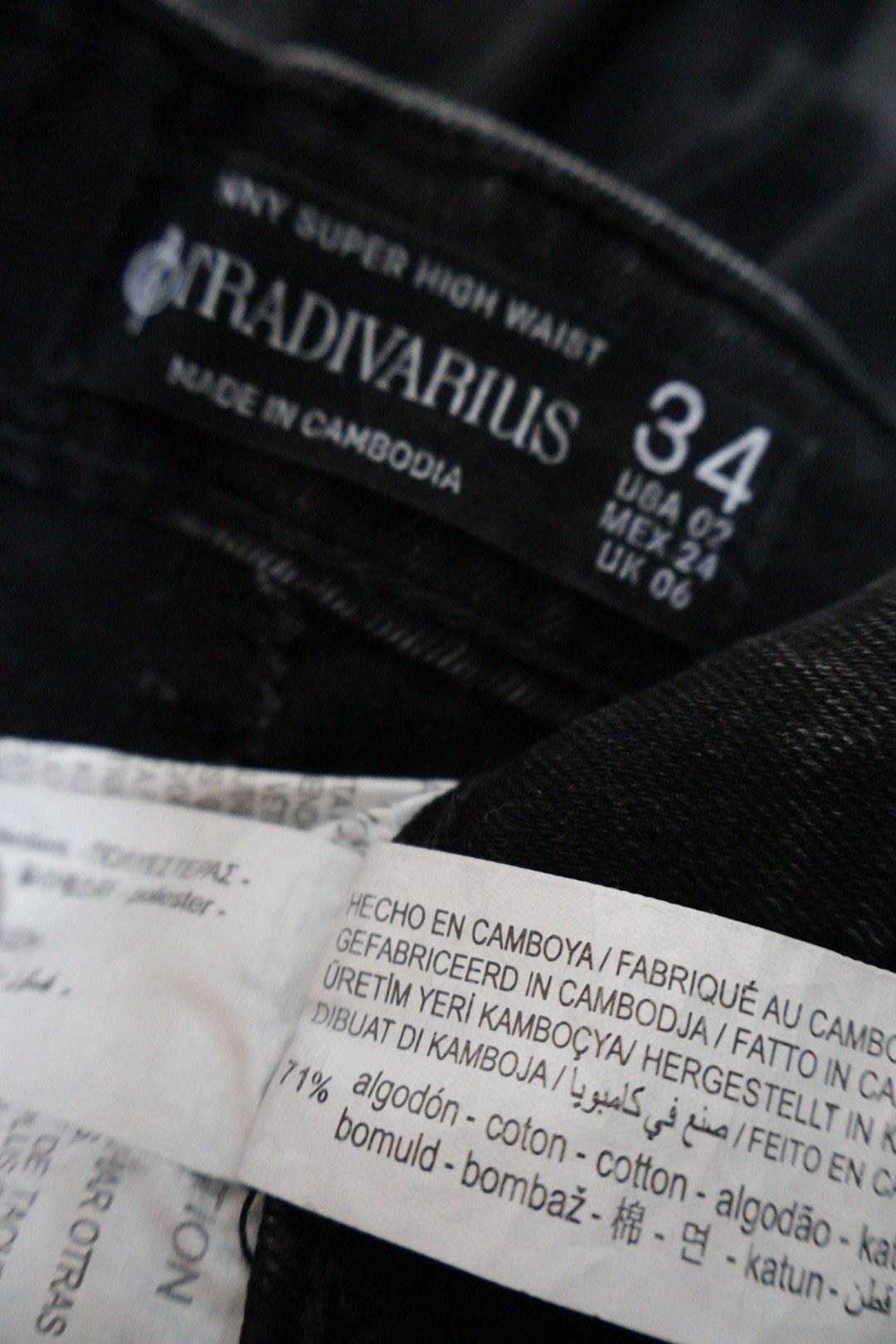 STRADIVARIUS – blugi – etichetă – second-hand premium
