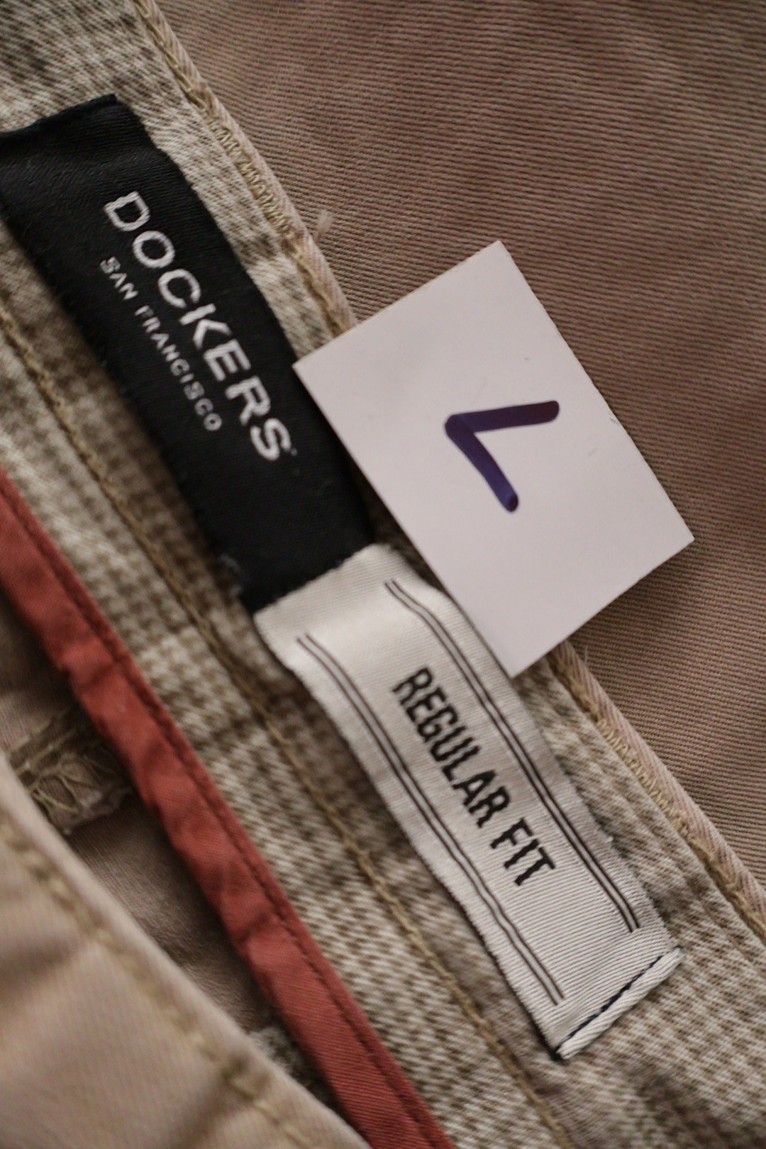 Dockers – pantaloni – etichetă – second-hand premium