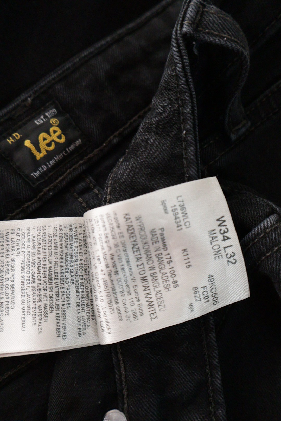 Lee – blugi – etichetă – second-hand premium