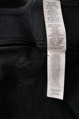 Nike – pantaloni – etichetă – second-hand premium