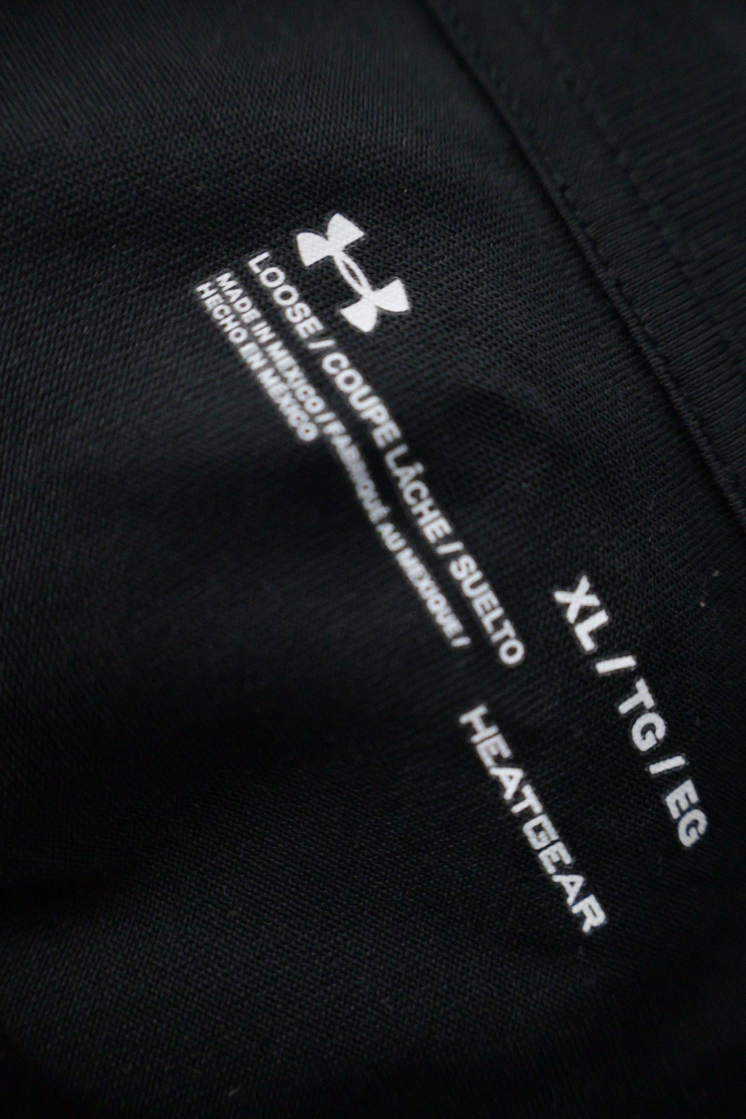 Under Armour – tricou – etichetă – second-hand premium