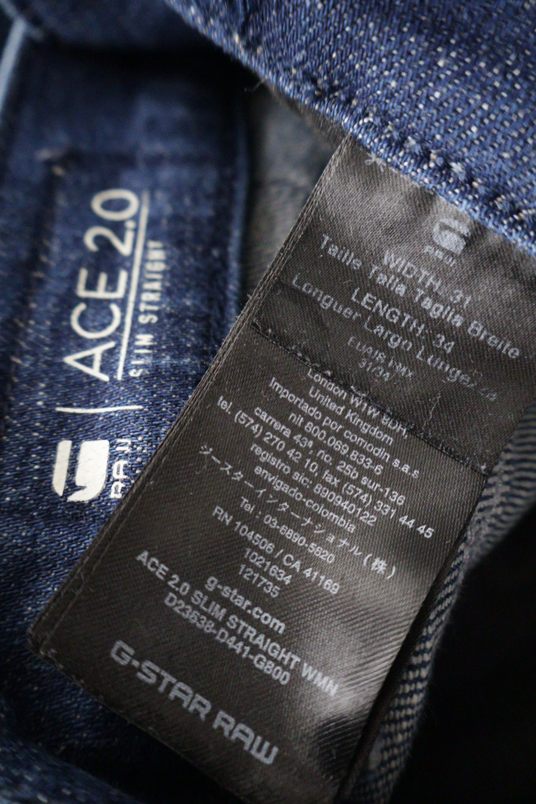 G-STAR RAW – blugi – etichetă – second-hand premium