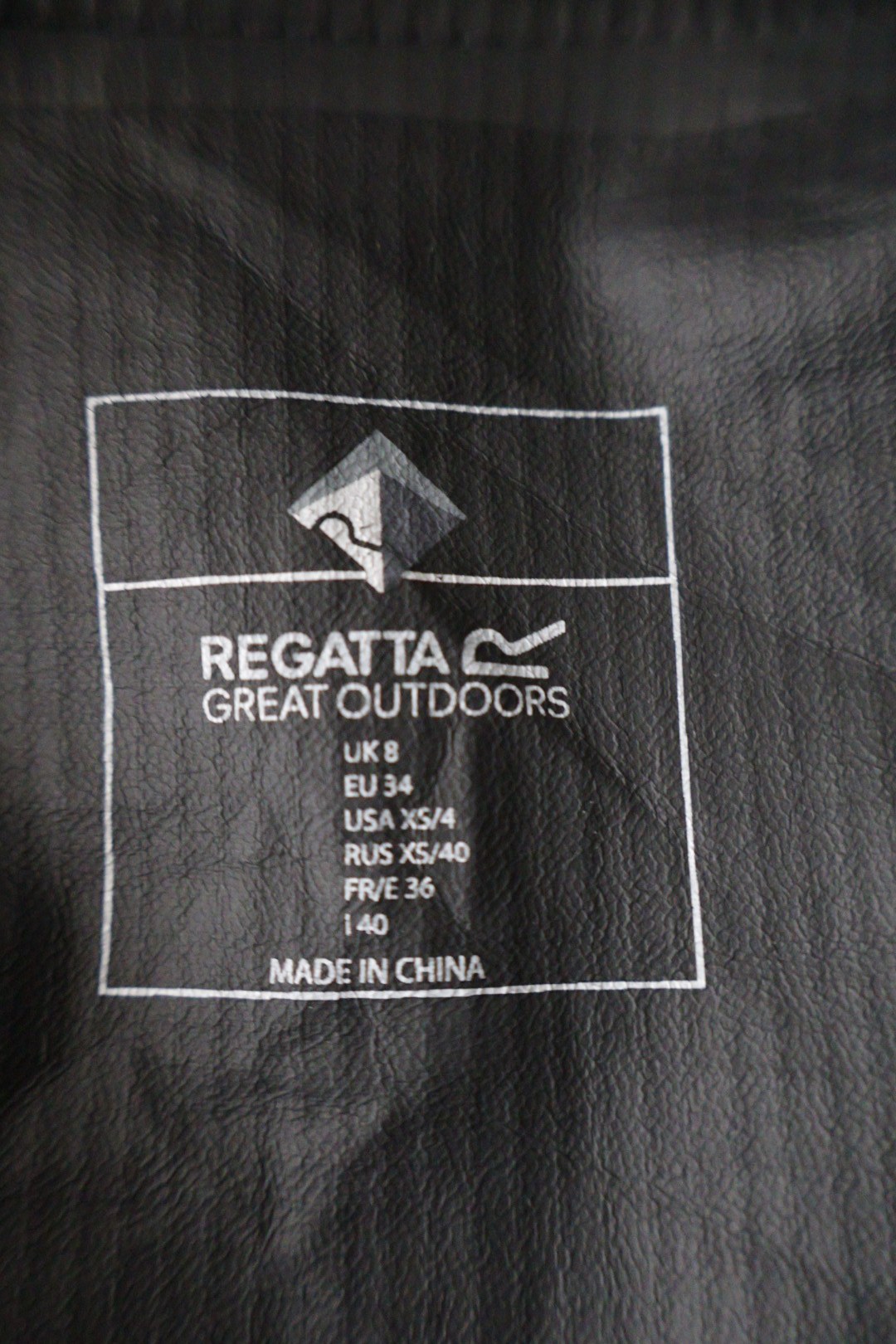 REGATTA – geacă – etichetă – second-hand premium
