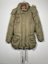 Geaca Levi's - marimea S - Intre Umerase