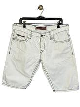 Pantaloni scurti Cipo&Braxx - marimea W36 - L/XL - Intre Umerase