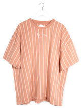 Tricou Karl Kani somon/portocaliu pal cu dungi albe mărime XL vedere din față second-hand premium