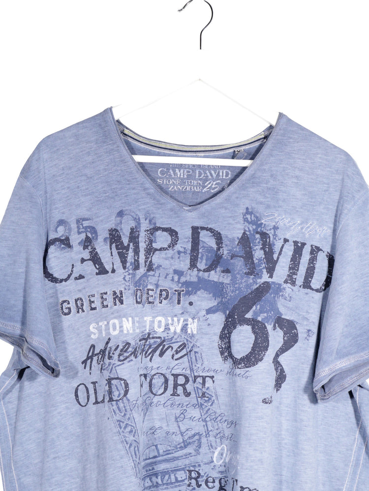 Tricou Camp David albastru deschis spalacit mărime XXL detaliu material și croială second-hand premium