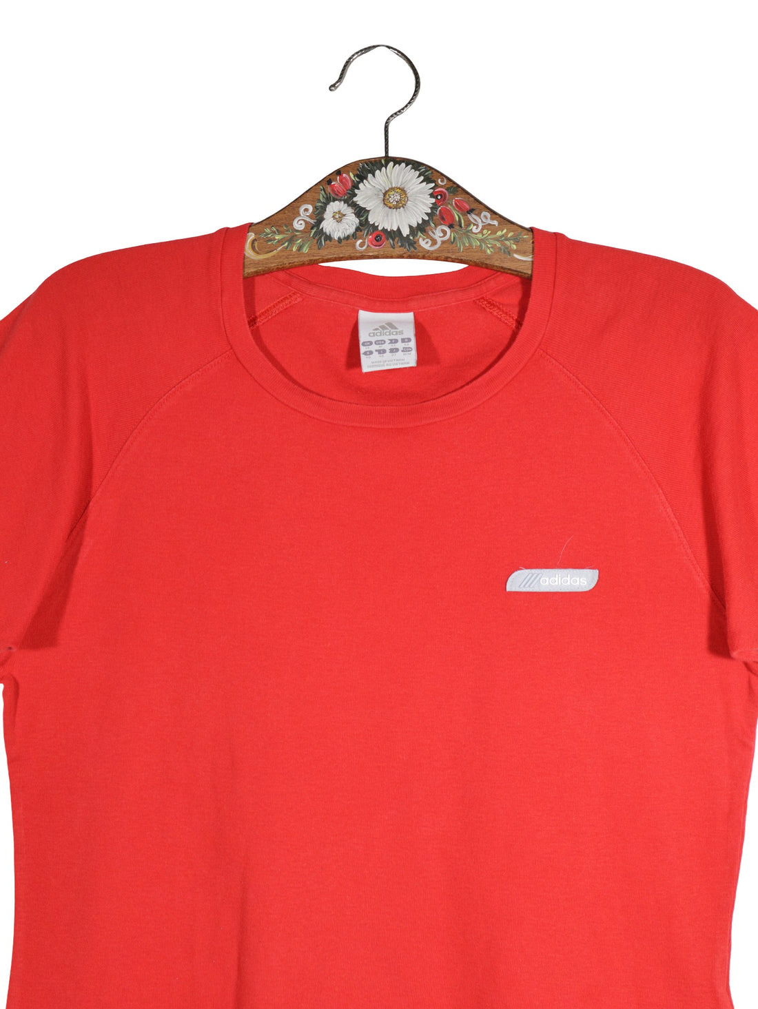 Tricou Adidas roșu mărime M detaliu material și croială second-hand premium