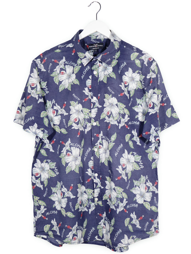 Camasa Hampton Republic bleumarin cu imprimeu floral si text „aloha” mărime L vedere din față second-hand premium