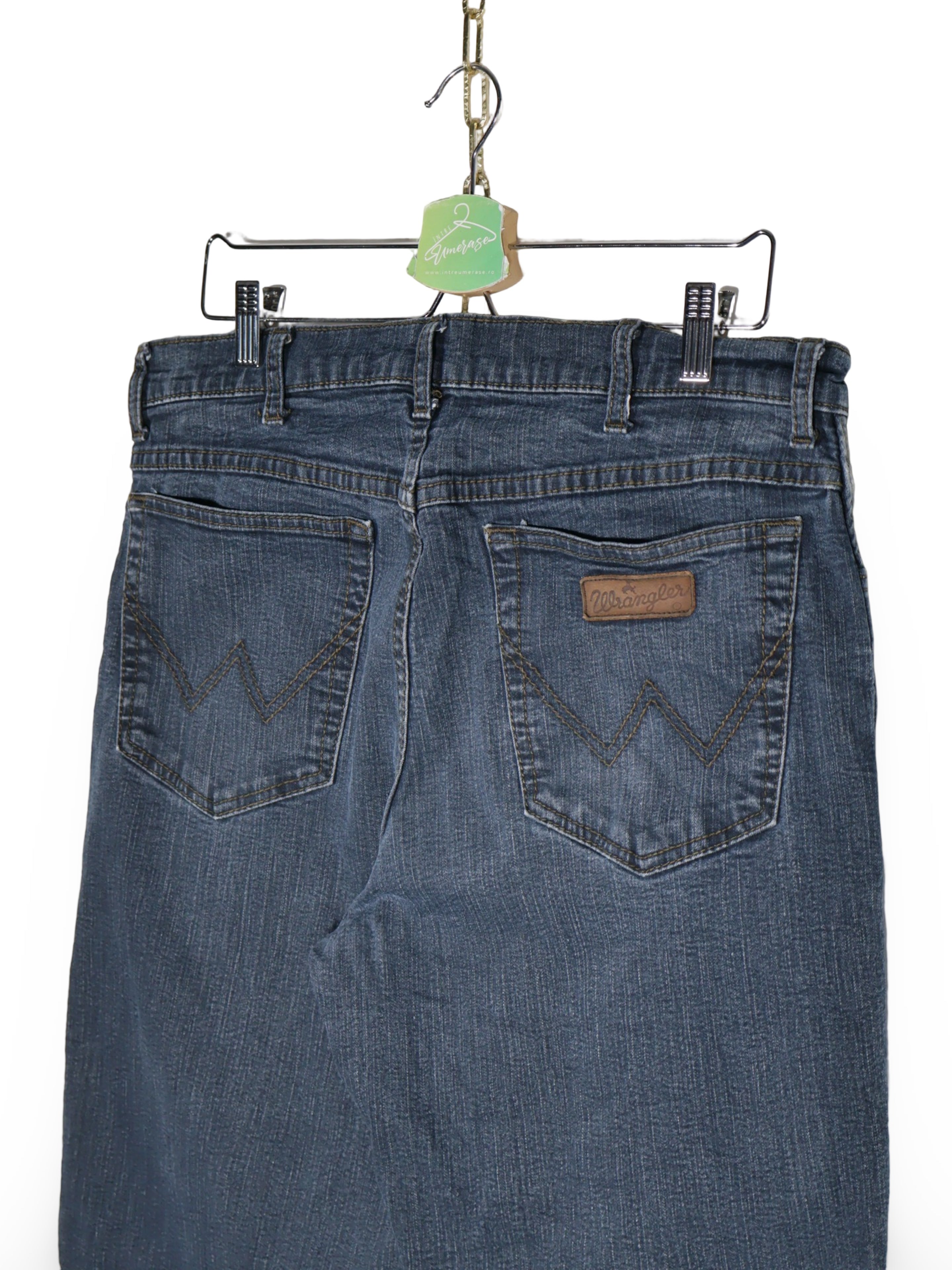 Blugi Wrangler - marimea W36/L36 - Barbati