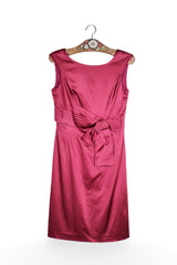 Rochie - Jake's fucsia satinata cu funda in talie – S – Femei - fata