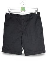 Pantaloni scurti Dickies negru mărime M vedere din față second-hand premium
