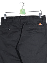 Pantaloni scurti Dickies negru mărime M vedere din spate second-hand premium