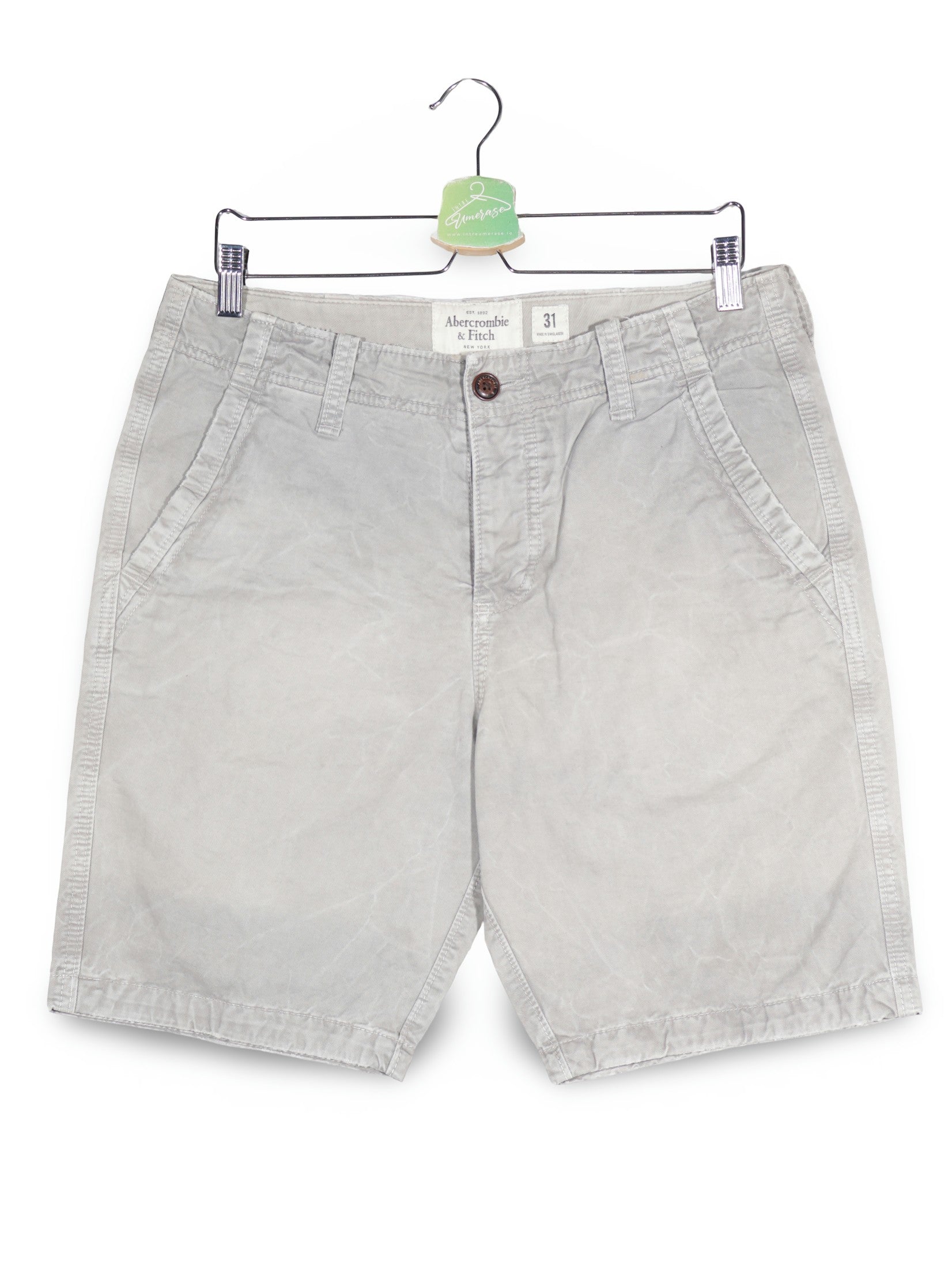 Pantaloni scurti Abercrombie&Fitch gri deschis mărime M vedere din față second-hand premium