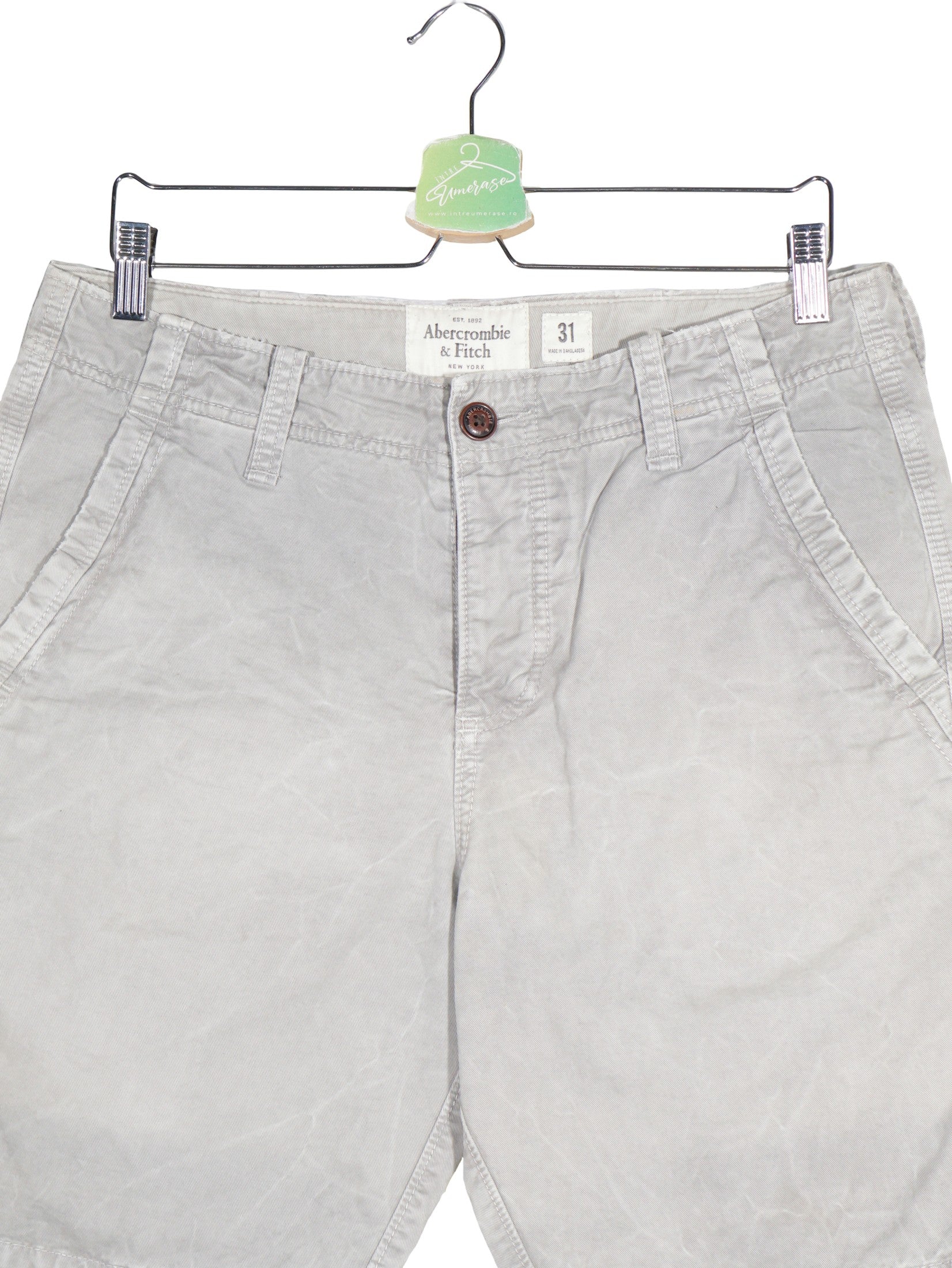 Pantaloni scurti Abercrombie&Fitch gri deschis mărime M detaliu material și croială second-hand premium
