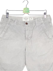 Pantaloni scurti Abercrombie&Fitch gri deschis mărime M detaliu material și croială second-hand premium