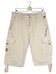 Pantaloni scurti Camp David bej mărime M vedere din față second-hand premium