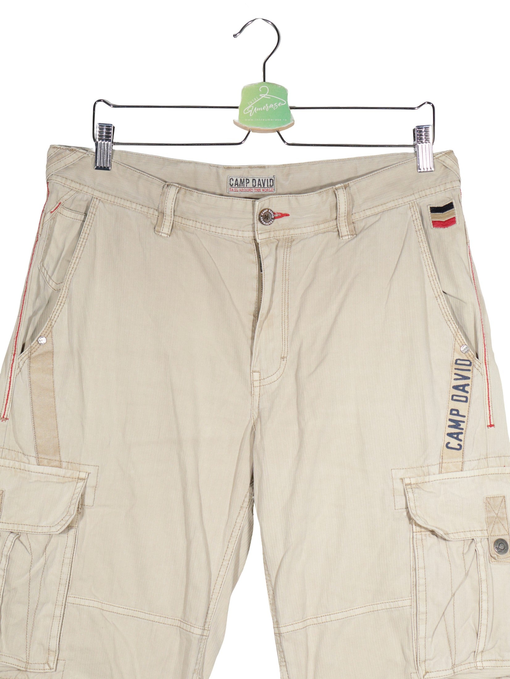 Pantaloni scurti Camp David bej mărime M detaliu material și croială second-hand premium