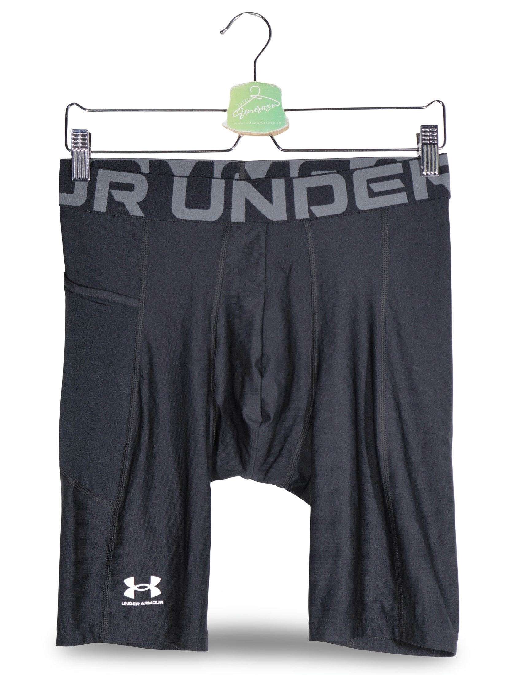 Blugi scurti Under Armour negru mărime W32 vedere din față second-hand premium
