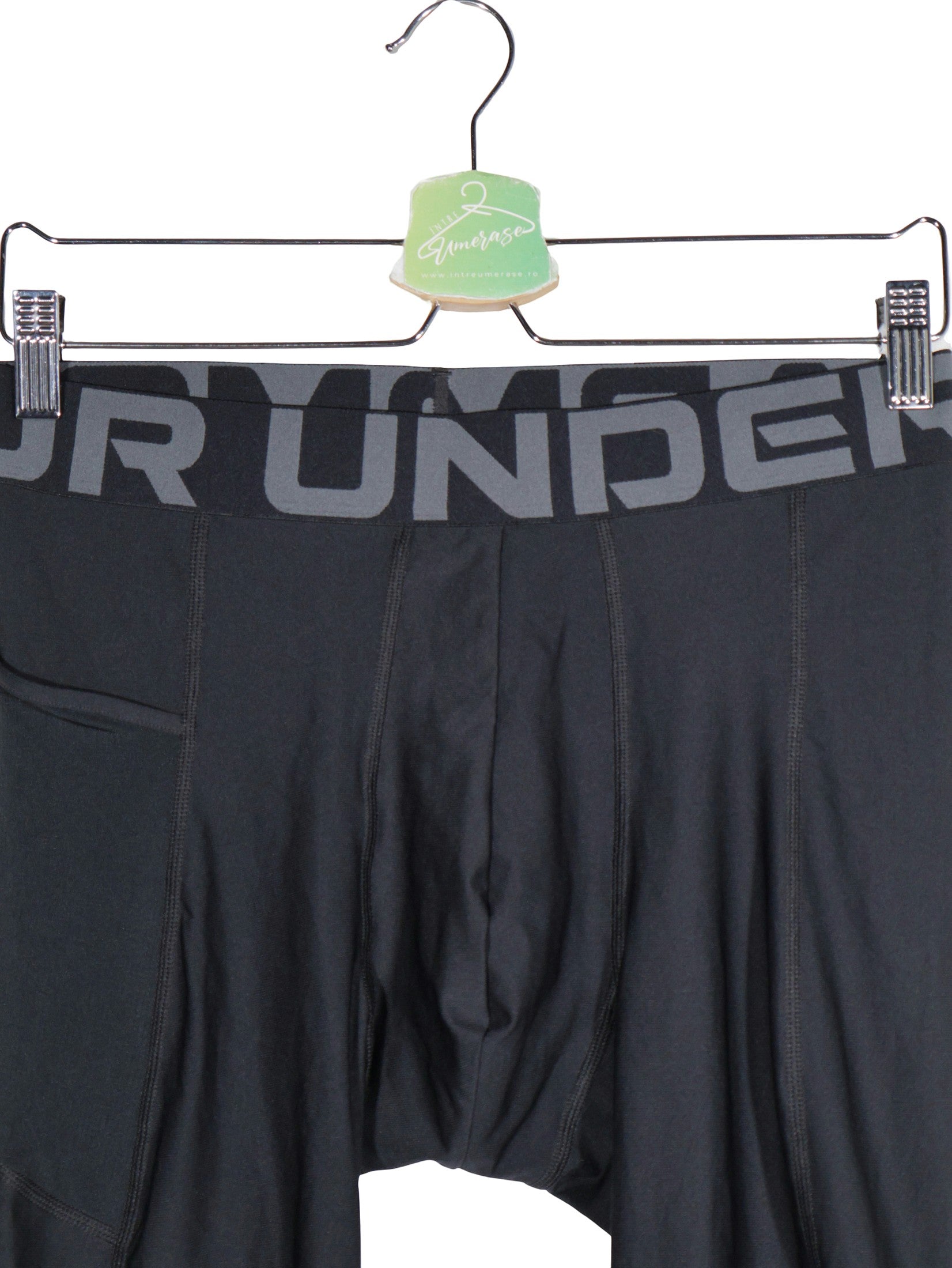 Blugi scurti Under Armour negru mărime W32 detaliu material și croială second-hand premium