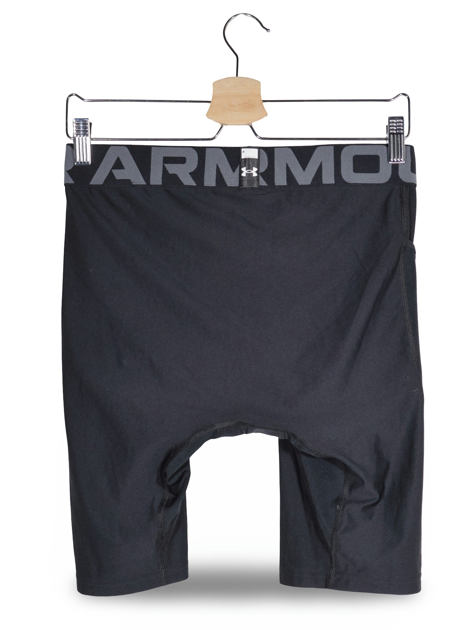 Blugi scurti Under Armour negru mărime W32 vedere din spate second-hand premium