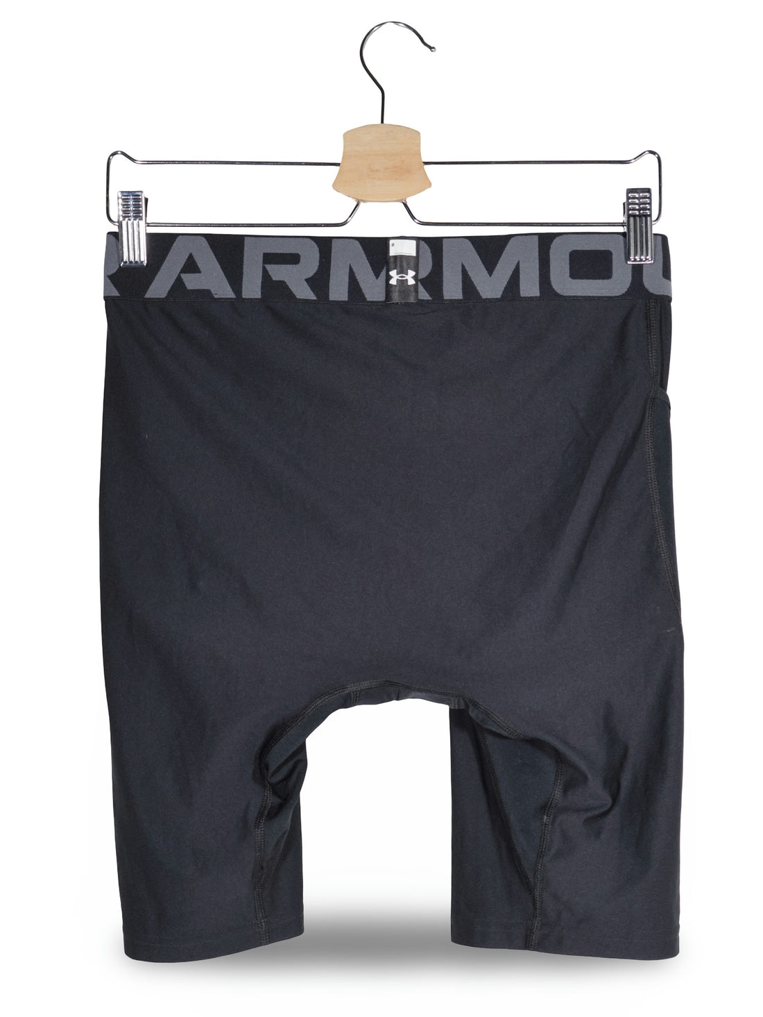 Blugi scurti Under Armour negru mărime W32 vedere din spate second-hand premium