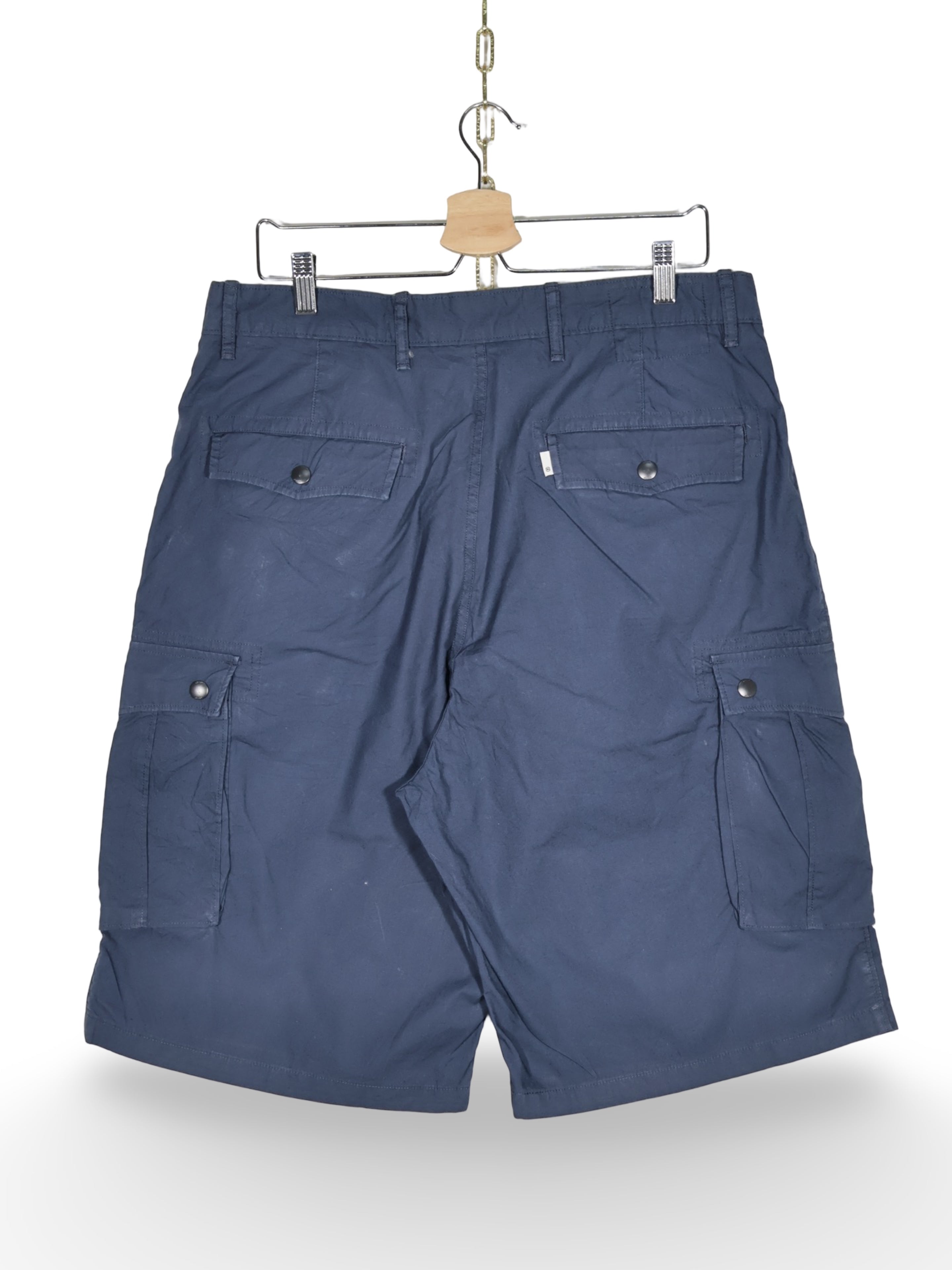Pantaloni scurti Levi's - marimea M/L - Barbati