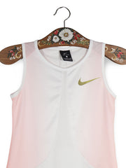 Maiou Nike alb și roz pal mărime S detaliu material și croială second-hand premium