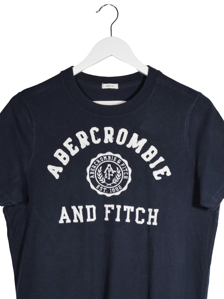 Tricou Abercrombie&Fitch bleumarin mărime M detaliu material și croială second-hand premium