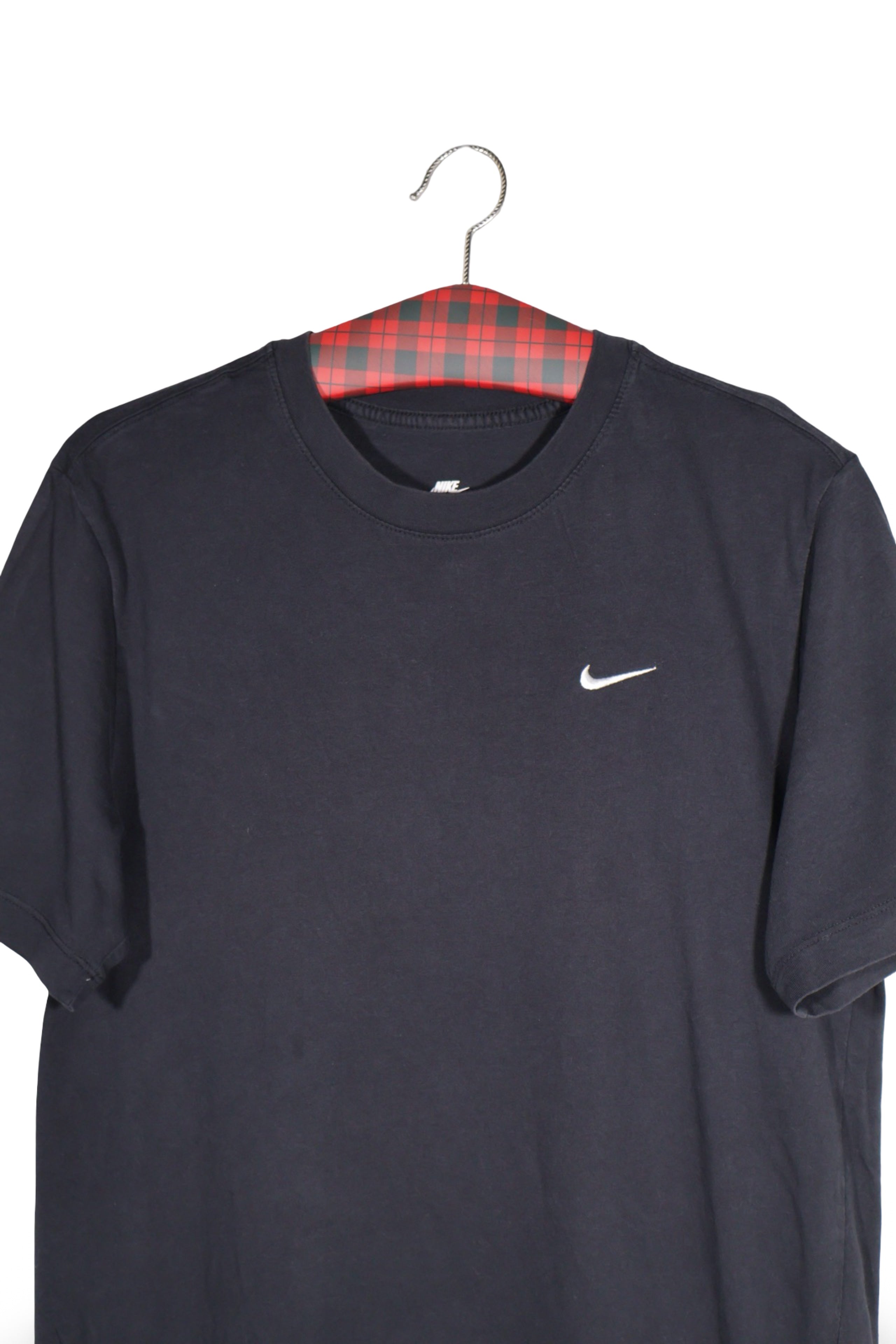 Tricou - NIKE negru din bumbac cu logo brodat pe piept – M – Bărbați - detaliu