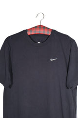 Tricou - NIKE negru din bumbac cu logo brodat pe piept – M – Bărbați - detaliu