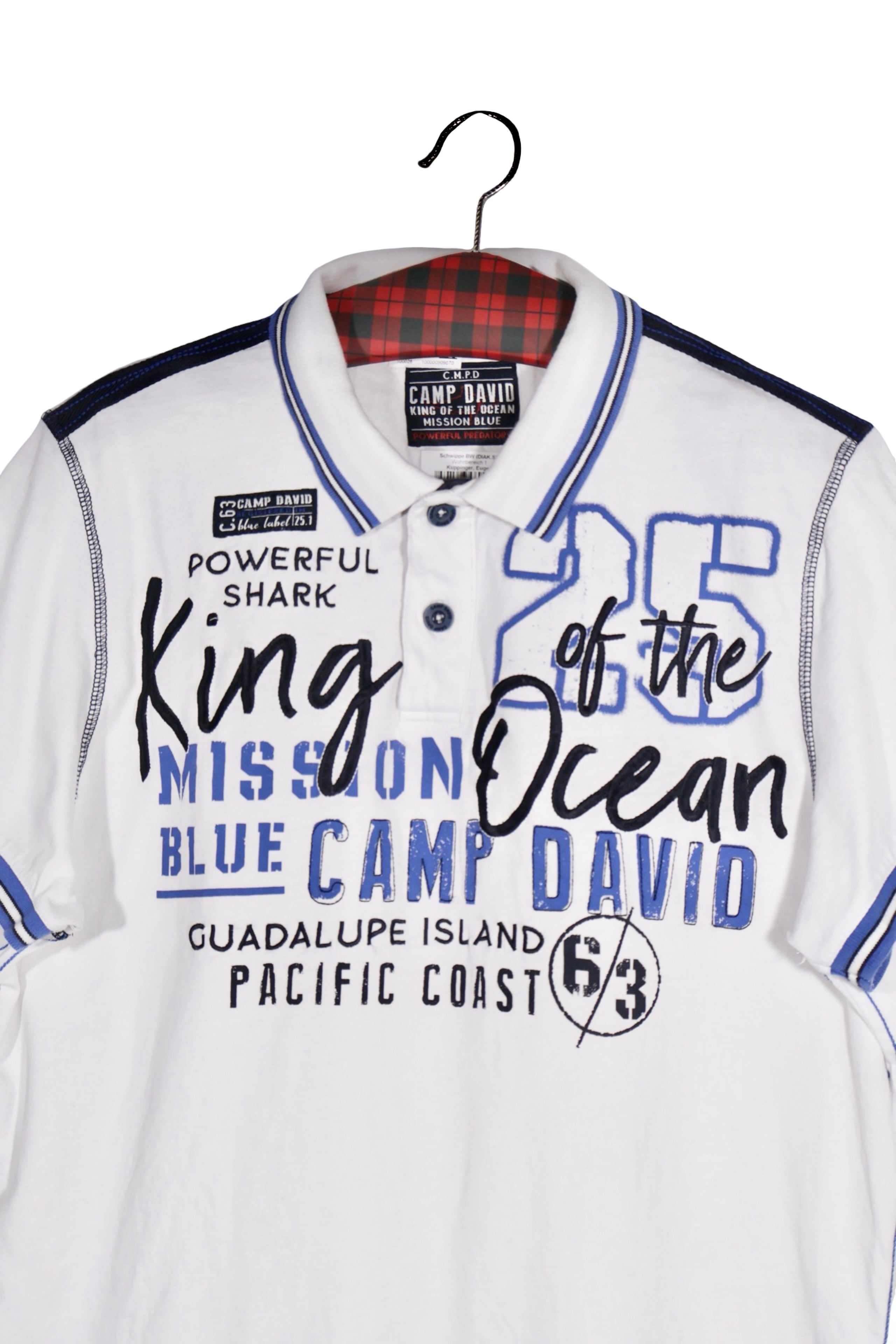Tricou - Camp David alb cu imprimeu grafic si guler contrastant – L – Bărbați - detaliu