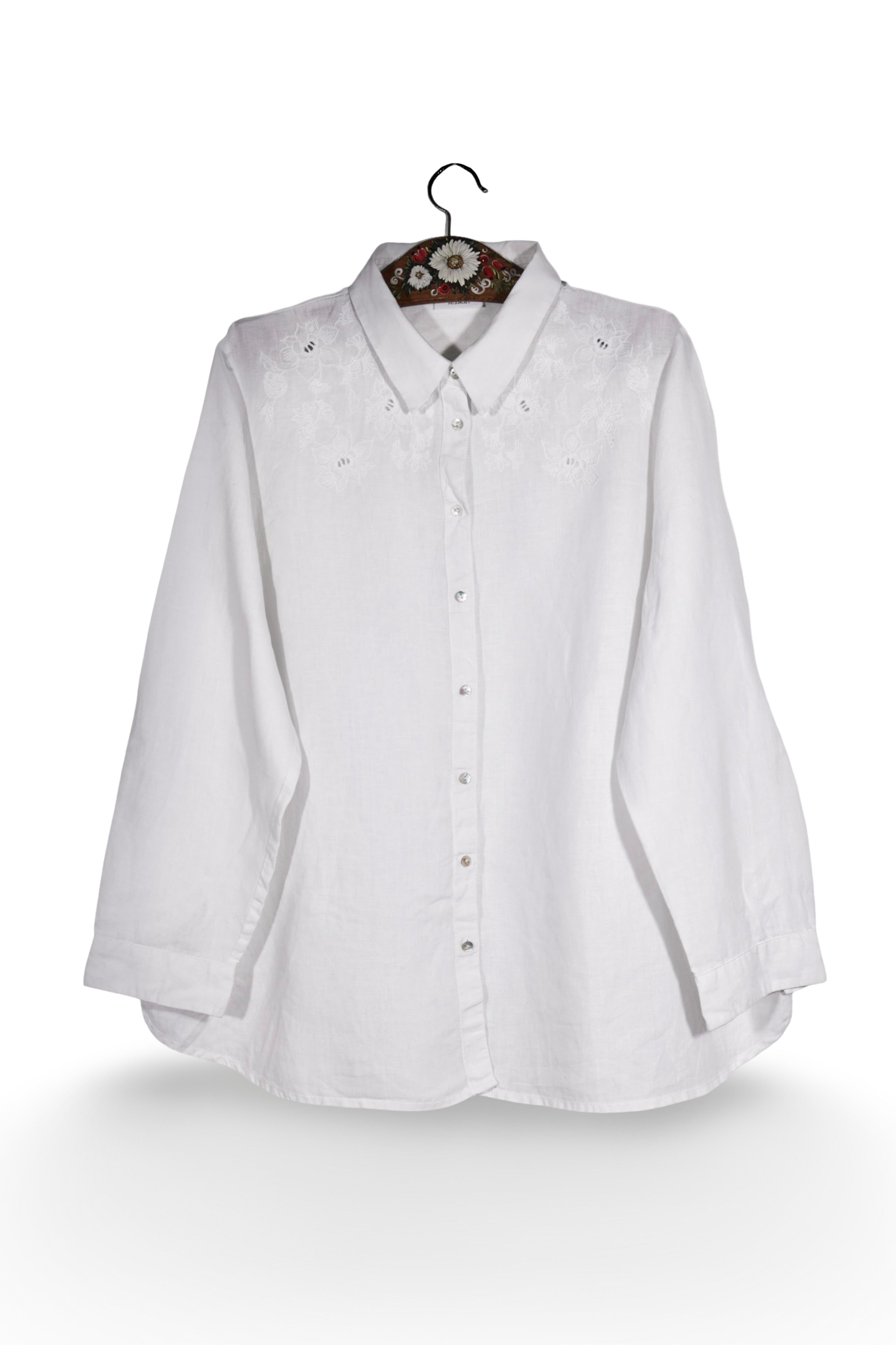 Cămașă - Alte Branduri albă din in cu broderie discretă la umeri – 3XL – Femei - fata