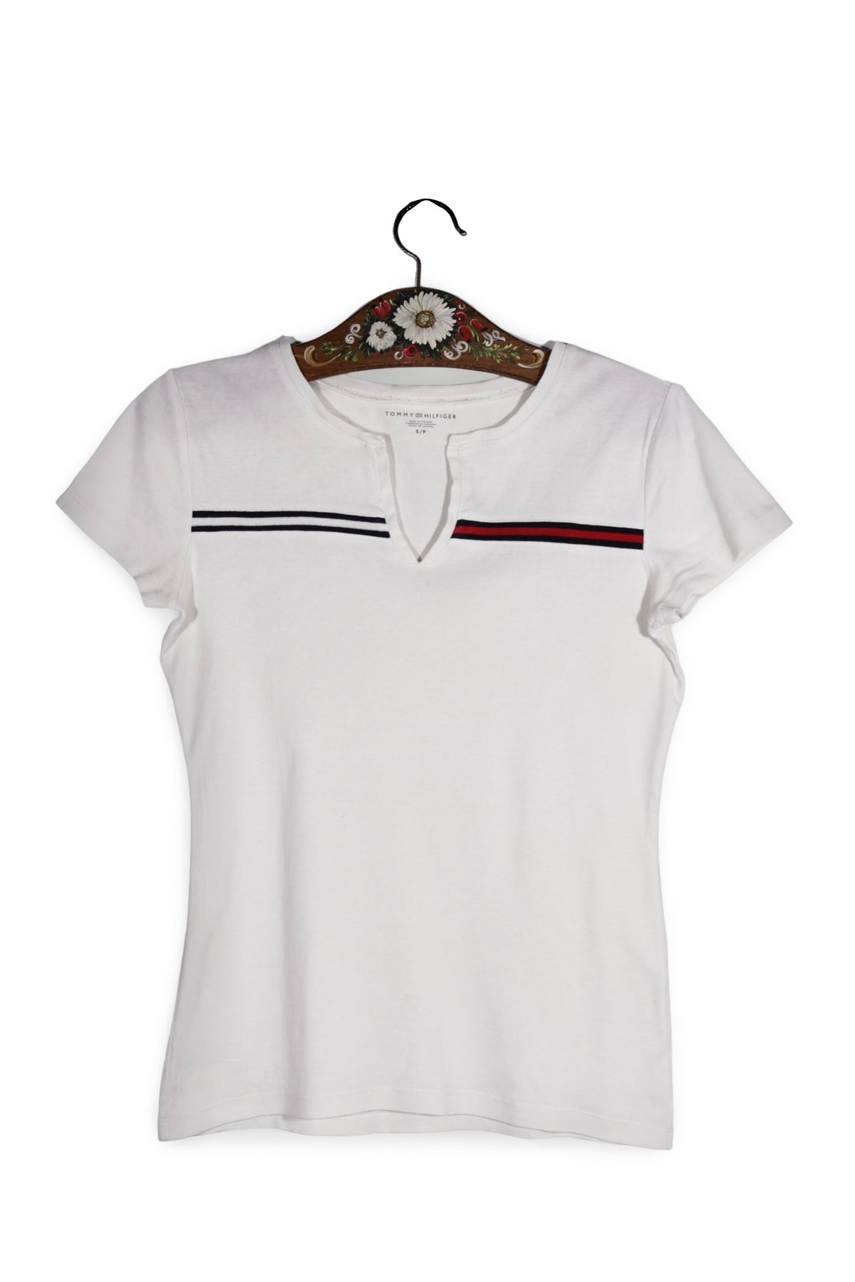 Tricou - Tommy Hilfiger alb din bumbac cu detaliu colorat la guler – S – Femei - fata