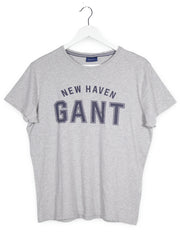 Tricou GANT gri deschis mărime L vedere din față second-hand premium