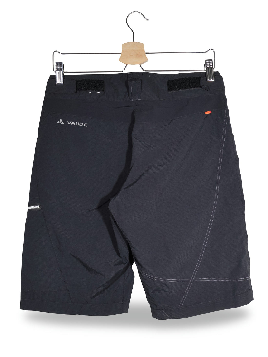 Pantaloni scurti Vaude negru mărime S vedere din spate second-hand premium