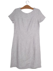 Rochie Kata gri deschis mărime M vedere din spate second-hand premium