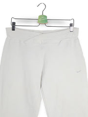 Pantaloni 2/3 NIKE alb mărime L detaliu material și croială second-hand premium