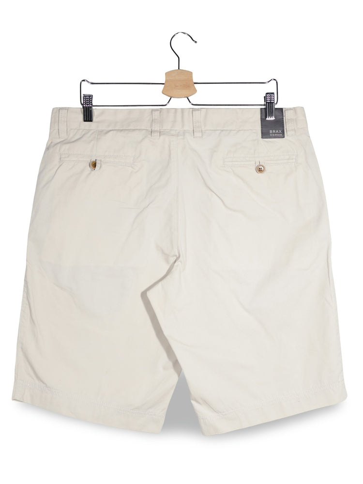 Pantaloni scurti BRAX bej mărime XL vedere din spate second-hand premium