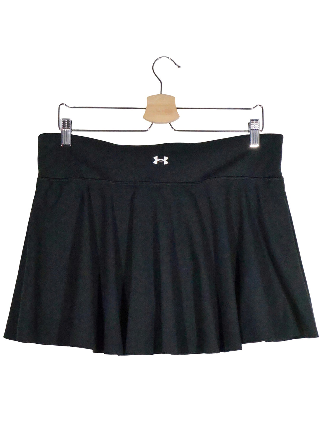 Fusta Under Armour negru mărime XL vedere din spate second-hand premium