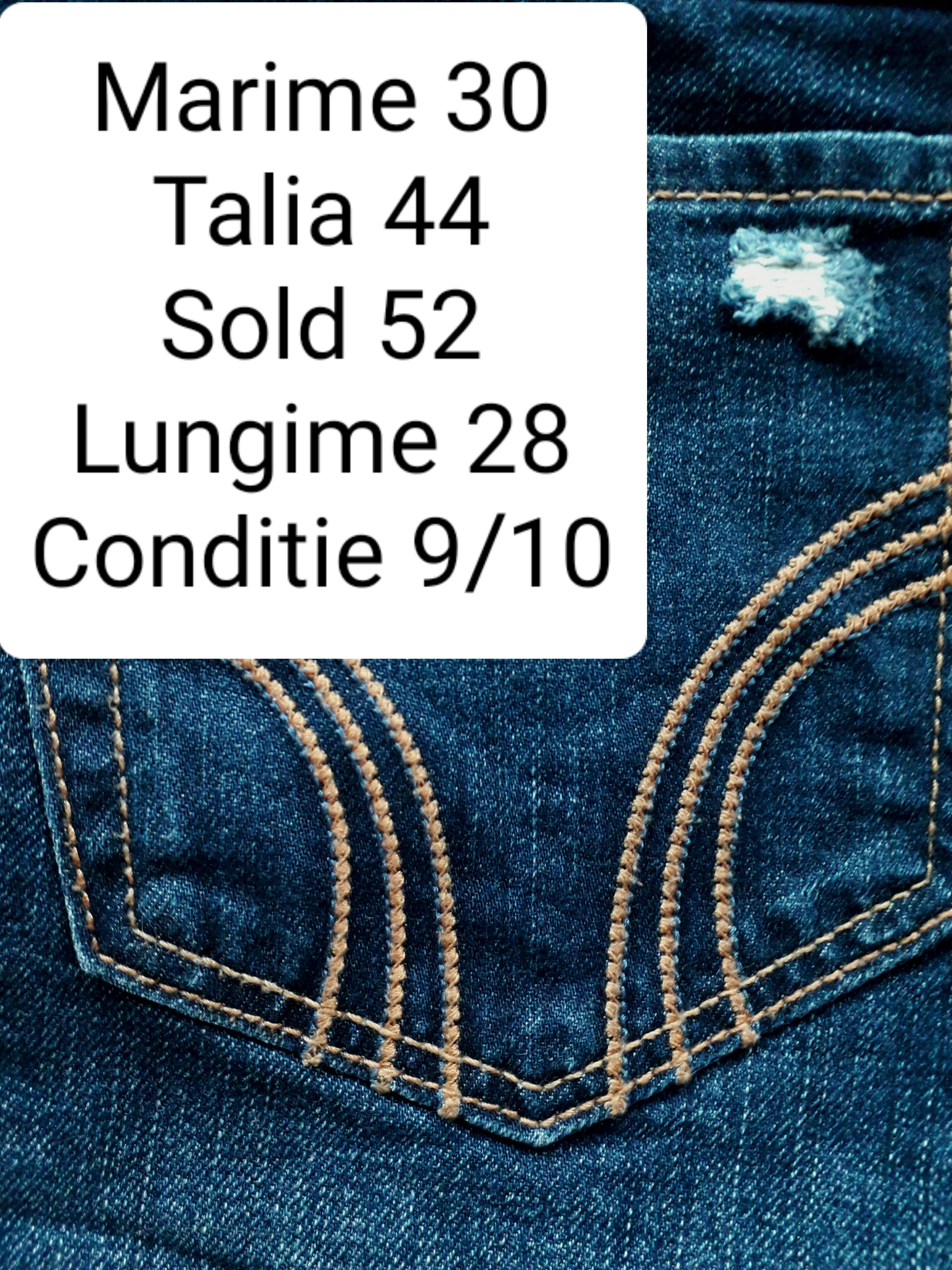 Pantaloni scurti Hollister - marimea L - Femei