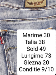 Blugi 2/3 Levi's - marimea M - Femei