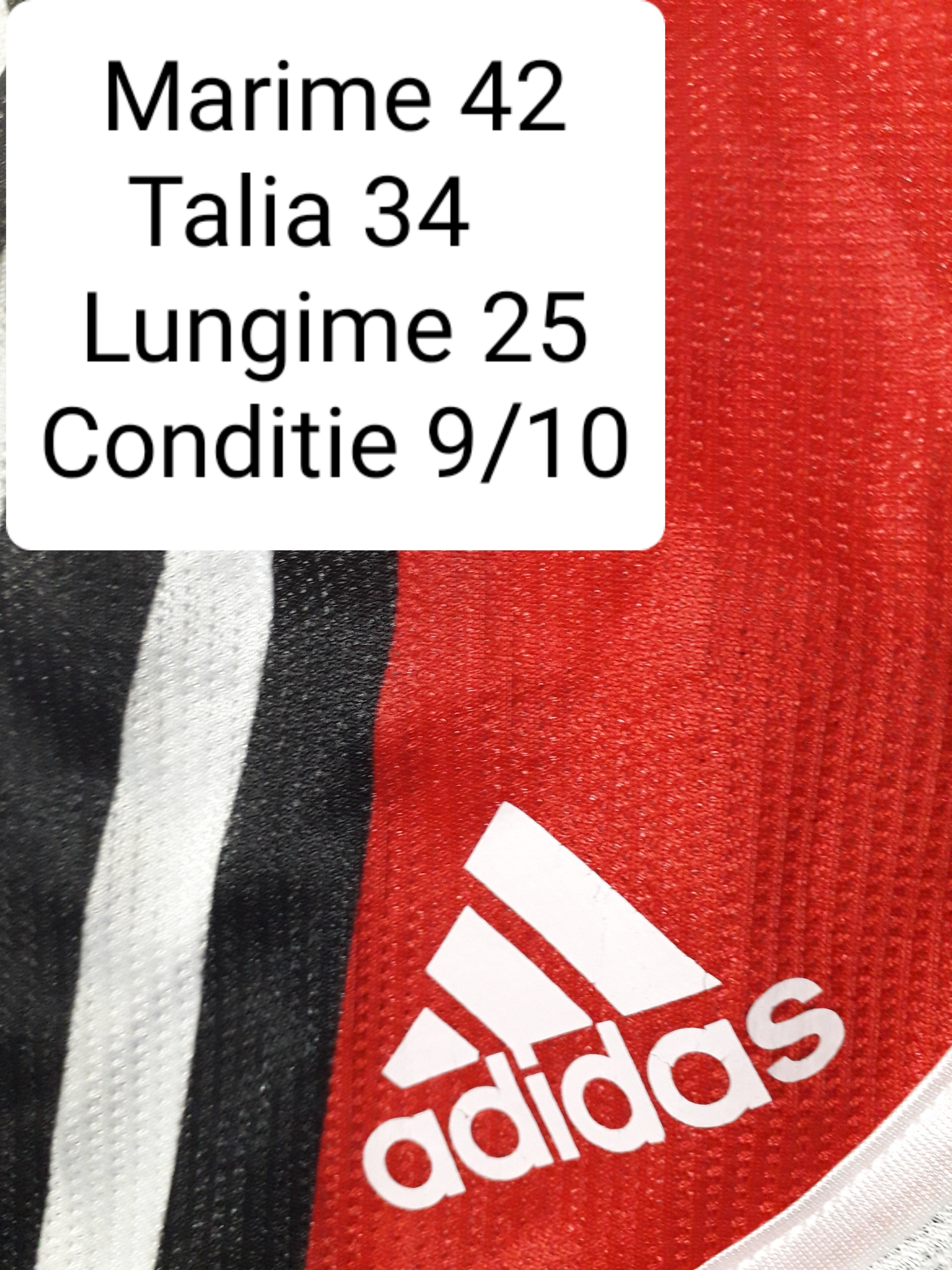 Pantaloni scurti Adidas - marimea L - Femei
